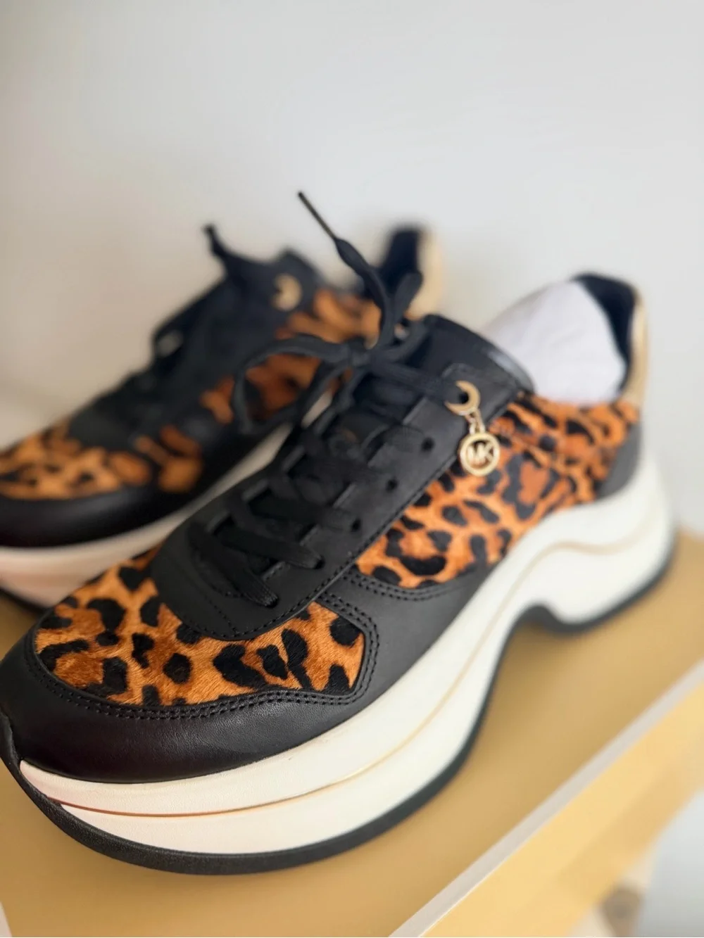 Michael Kors Arla Trainer Women’s Black & Leopard Print  Sneakers size 9.5